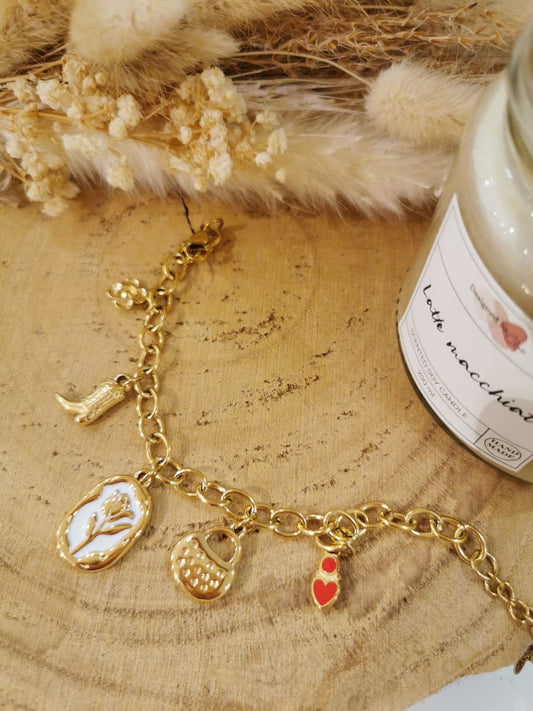 Bracelet Breloques Sophia en acier inoxydable, élégant et raffiné, parfait pour ajouter une touche moderne et délicate à votre poignet.