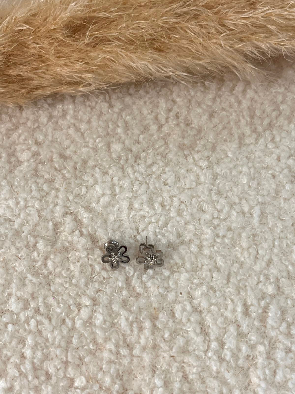 Puces d’oreilles Flavie en acier inoxydable