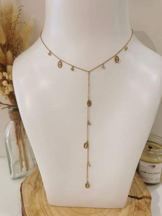Collier Y Elya en acier inoxydable, élégant et moderne, idéal pour sublimer votre look avec une touche raffinée et délicate.