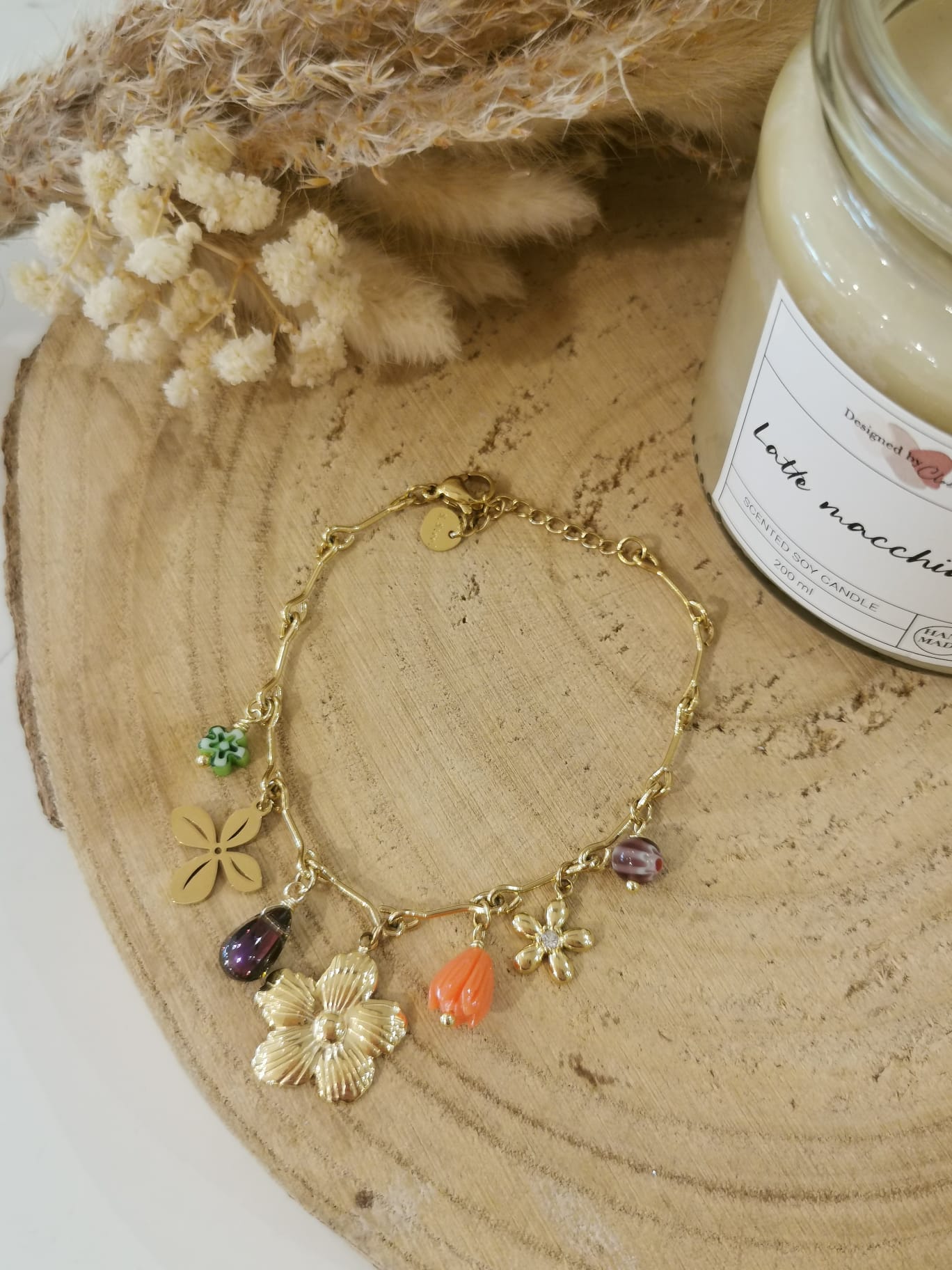 Bracelet Breloques Théa en acier inoxydable, élégant et raffiné, parfait pour ajouter une touche délicate et moderne à votre poignet.