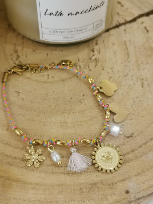 Bracelet Breloques Aya en acier inoxydable, élégant et moderne, idéal pour ajouter une touche délicate et raffinée à votre poignet.