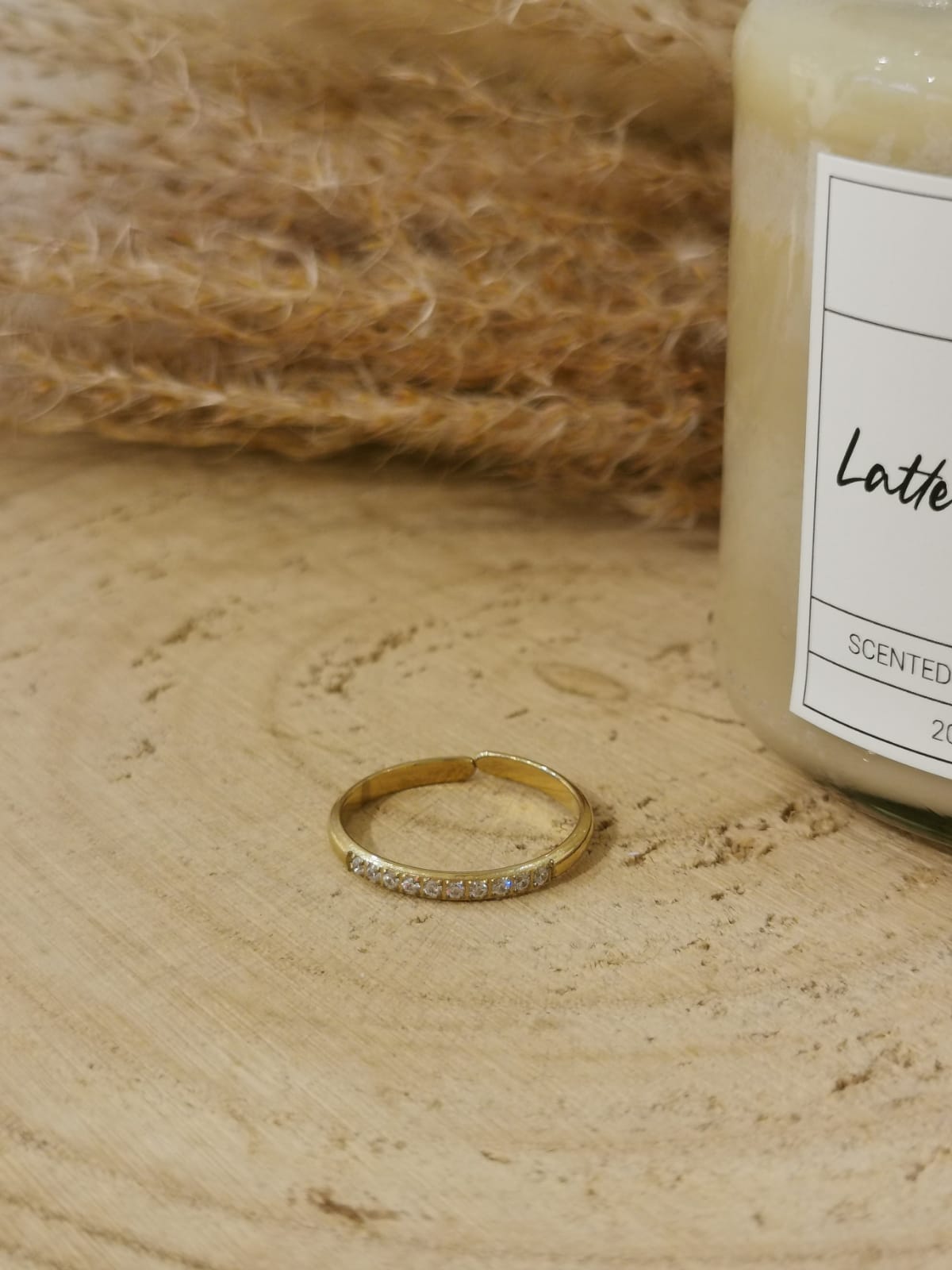 Bague Alix en acier inoxydable, élégante et sophistiquée, parfaite pour ajouter une touche moderne et raffinée à votre look.