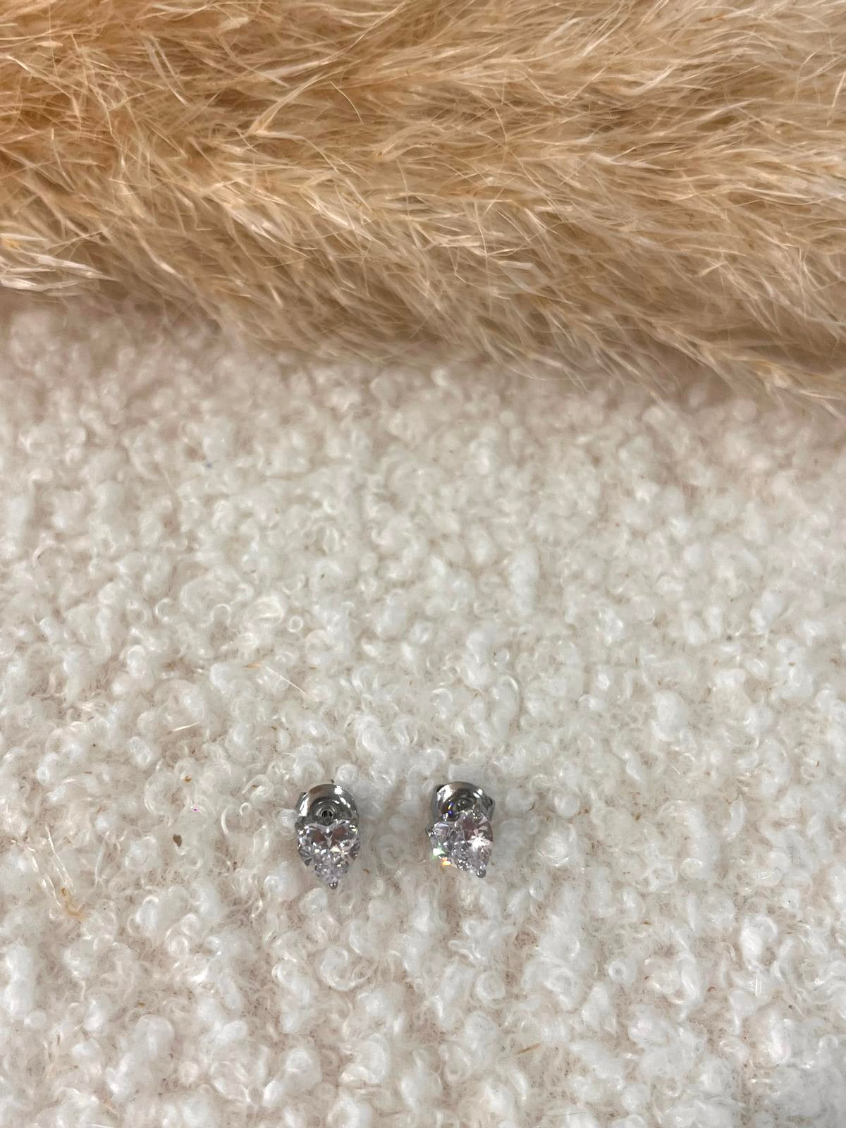 Puces d’oreilles Romy en acier inoxydable